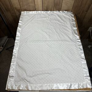 Carter's Baby Blanket Solid White Satin Back & Trim Minky Raised Dots 30x40 HTF